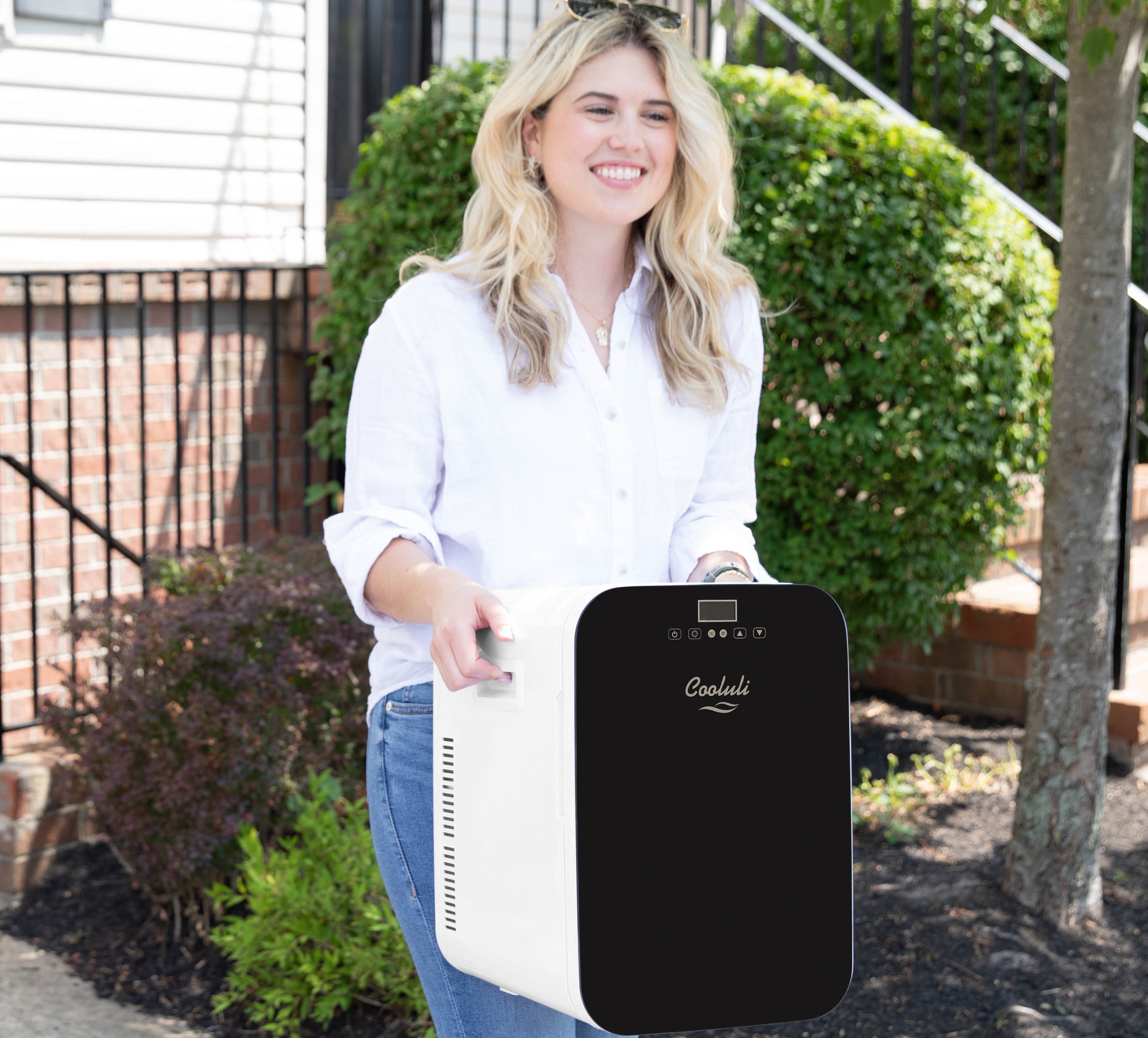 Concord 20 Liter Large Mini Fridge with Temperature Control Cooluli